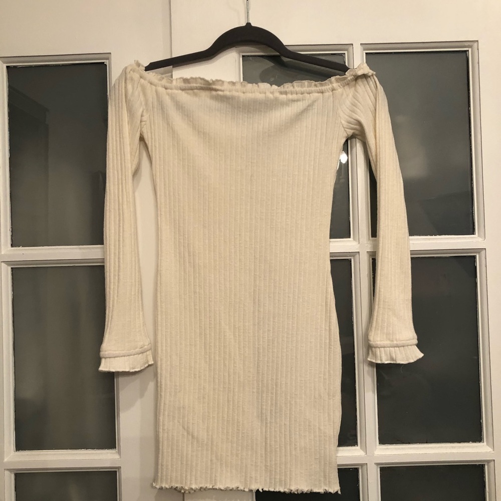 Off shoulder ribbed mini dress